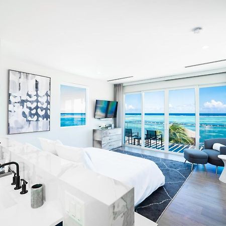 Black Urchin Boutique Resort Bodden Town Exterior foto